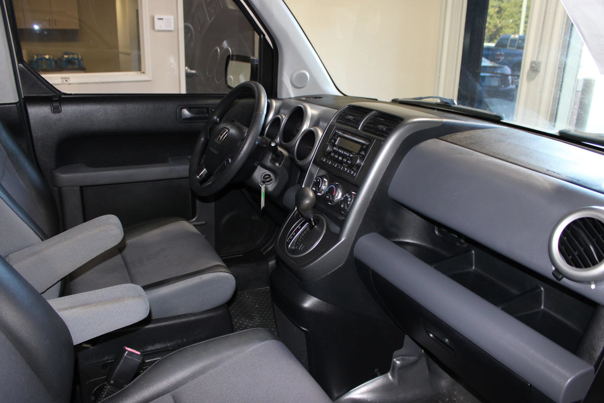 Used 2005 Honda Element EX image 26
