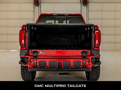 Used 2023 GMC Sierra 1500 AT4 w/ AT4 Preferred Package AWD/4WD image 9