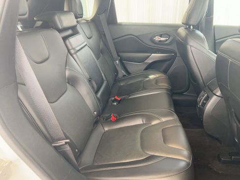 Used 2019 Jeep Cherokee Limited w/ Trailer Tow Group image 28