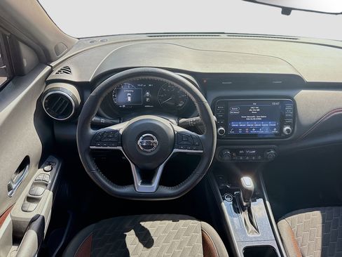 Used 2021 Nissan Kicks SR FWD image 20
