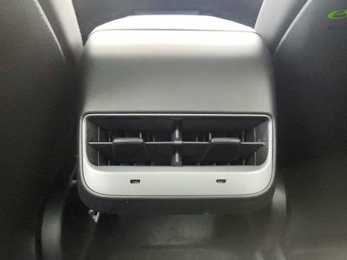 Used 2023 Tesla Model Y Performance AWD/4WD image 52