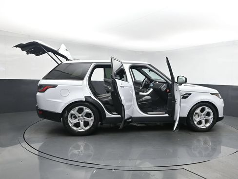 Used 2019 Land Rover Range Rover Sport HSE AWD/4WD image 29