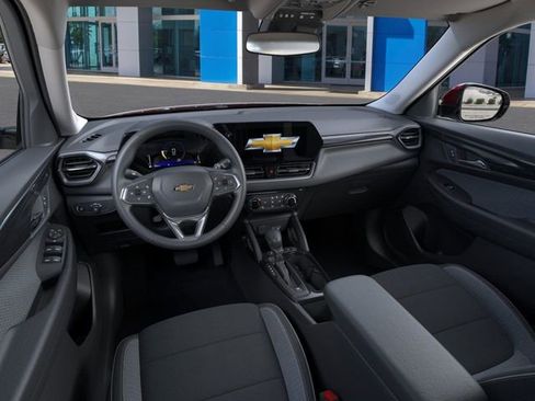 New 2026 Chevrolet TrailBlazer LT w/ LT Cold Weather Package FWD image 41