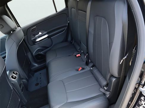 New 2026 Mercedes-Benz GLB 250 4MATIC image 22