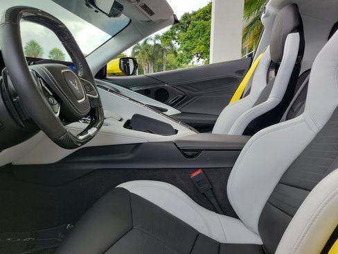 Used 2023 Chevrolet Corvette Z06 w/ Stealth Interior Trim Package RWD image 13