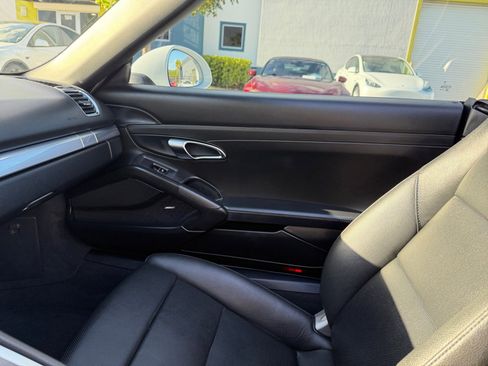 Used 2014 Porsche Boxster S image 15