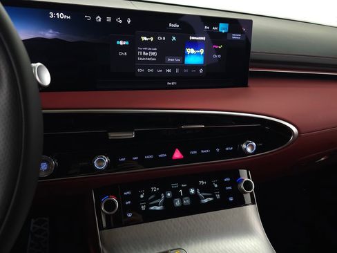 New 2026 Genesis GV70 2.5T Sport Prestige AWD/4WD image 17