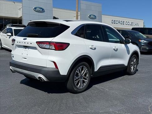 Used 2022 Ford Escape SEL image 4