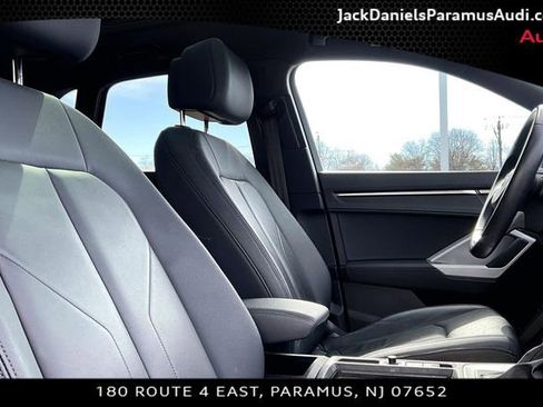 Used 2023 Audi Q3 2.0T Premium w/ Convenience Package image 7