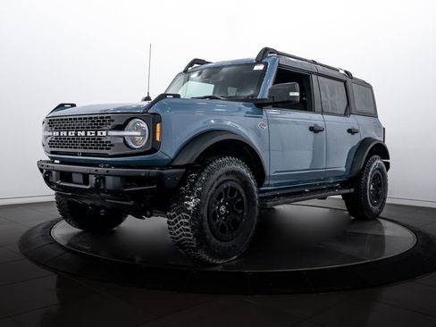 Used 2024 Ford Bronco Wildtrak image 7