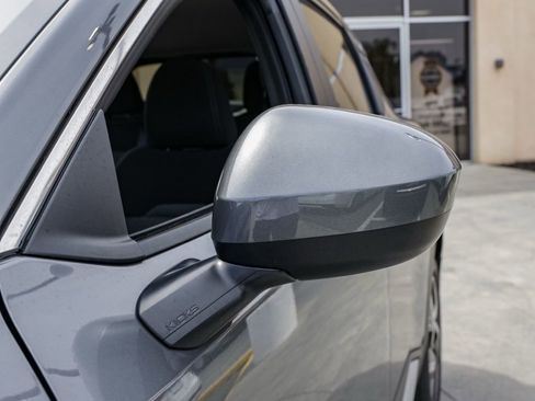Used 2025 Nissan Kicks SV FWD image 12