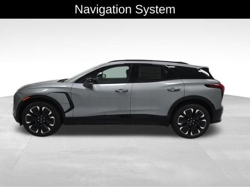 New 2025 Chevrolet Blazer EV RS image 2