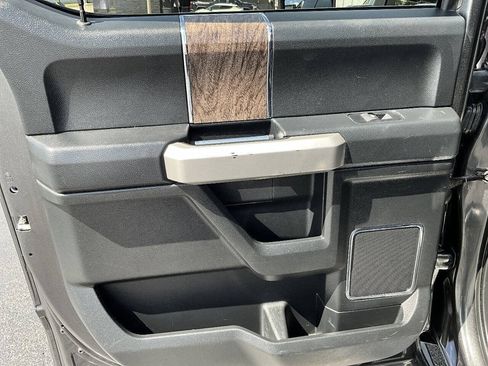 Used 2019 Ford F250 Lariat w/ Lariat Ultimate Package AWD/4WD image 23