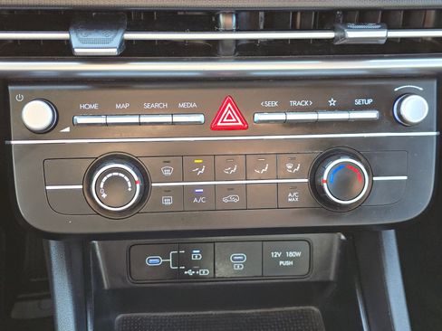 Used 2025 Hyundai Tucson SE image 22