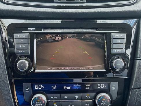 Used 2020 Nissan Rogue SV image 13