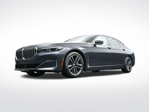 Used 2020 BMW 750i xDrive image 38