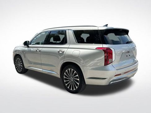 Used 2024 Hyundai Palisade Calligraphy AWD/4WD image 3
