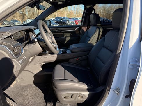 New 2026 GMC Acadia Elevation w/ Elevation Premium Package image 11