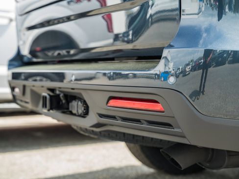 New 2026 Ford Expedition Active image 6