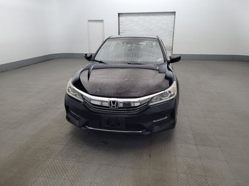 Used 2016 Honda Accord Sport image 15