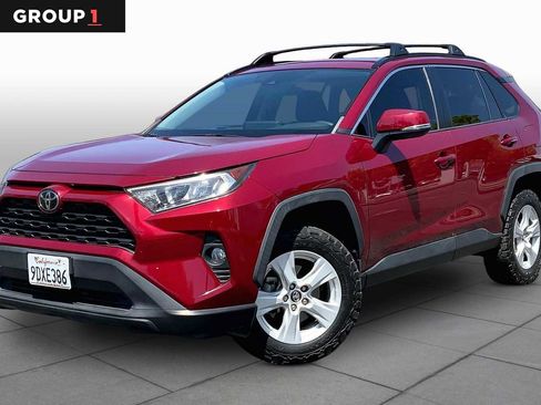 Used 2019 Toyota RAV4 XLE w/ Convenience Package FWD image 1