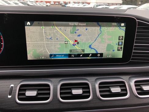 Used 2022 Mercedes-Benz GLE 350 4MATIC w/ AMG Line Exterior image 27