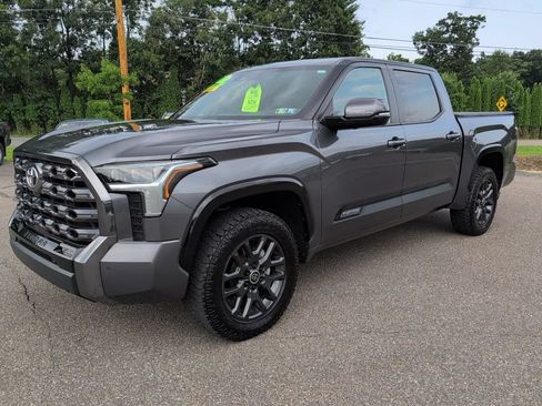 Used 2024 Toyota Tundra Platinum AWD/4WD image 2