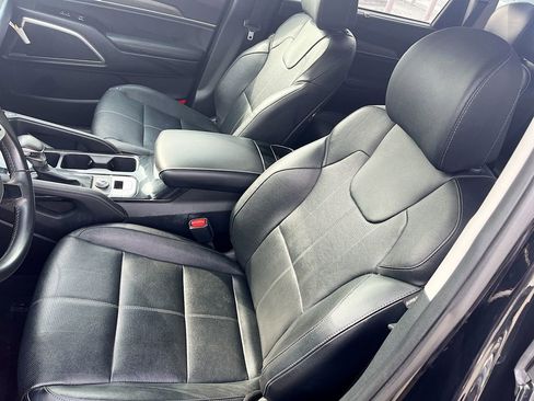 Used 2022 Kia Telluride EX w/ EX Premium Package FWD image 19