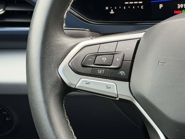 Used 2023 Volkswagen Taos SE w/ Panoramic Sunroof Package AWD/4WD image 25