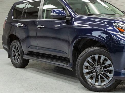 Used 2021 Lexus GX 460 Premium w/ Premium Package image 7