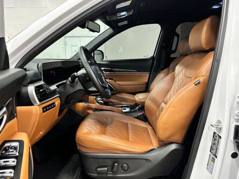 Used 2024 Kia Telluride EX X-Line AWD/4WD image 17