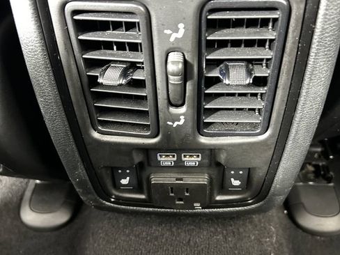 Used 2024 Dodge Durango GT RWD image 17
