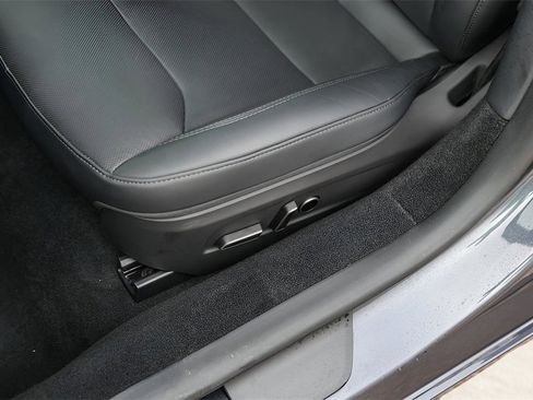 Used 2025 Tesla Model 3 Long Range image 8