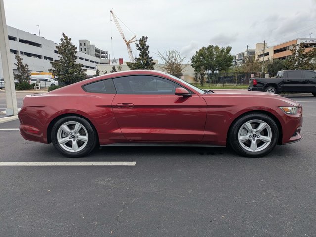 Used 2016 Ford Mustang Coupe RWD image 2
