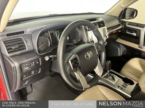 Used 2024 Toyota 4Runner Limited image 31