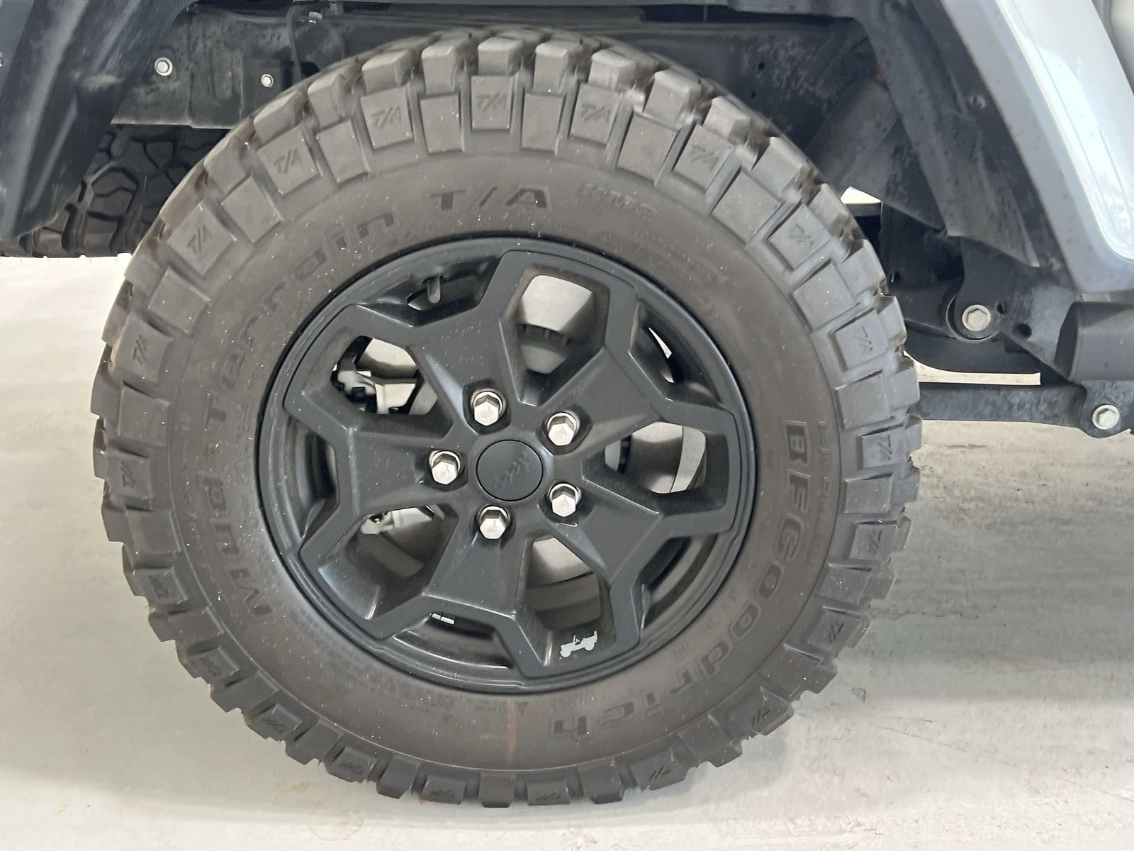 Used 2023 Jeep Gladiator Sport AWD/4WD image 10