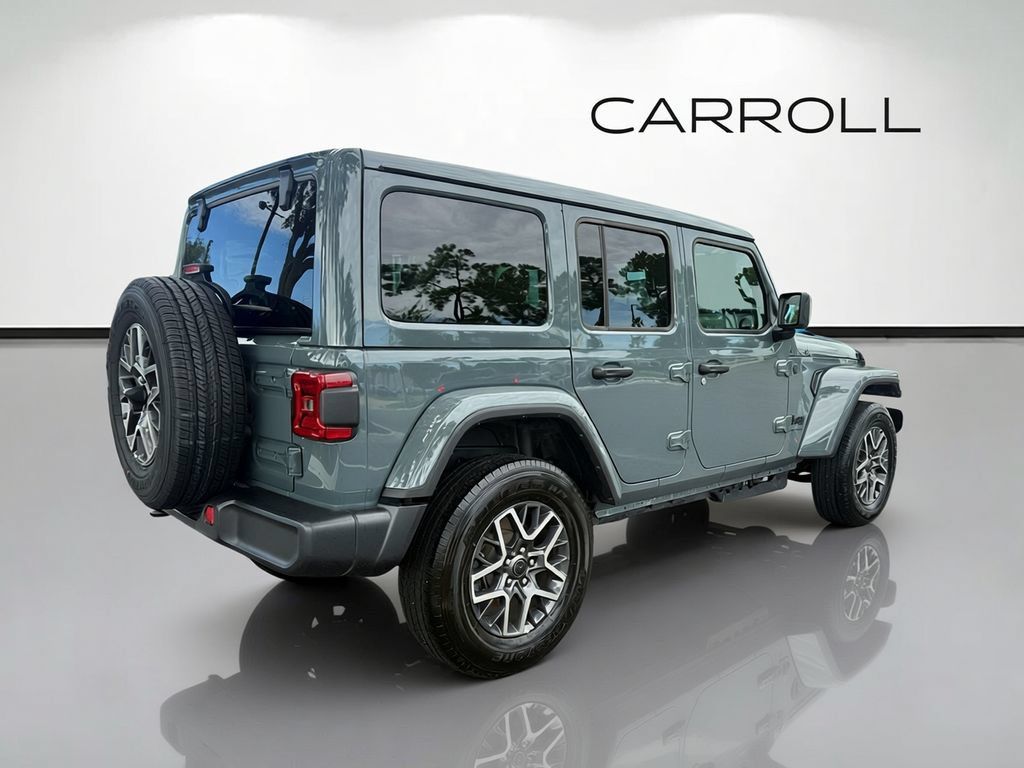 Used 2026 Jeep Wrangler Unlimited Sahara AWD/4WD image 3