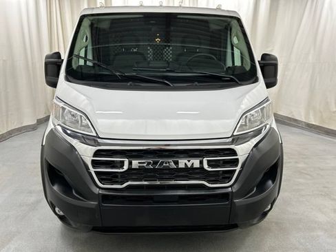 Used 2025 RAM ProMaster 2500 w/ U-Haul Equipment Group FWD image 21