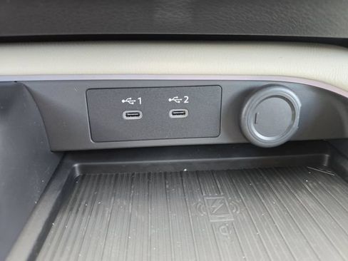 New 2026 Nissan Sentra SL FWD image 6