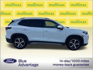 Used 2025 Volkswagen Tiguan SE FWD video 2