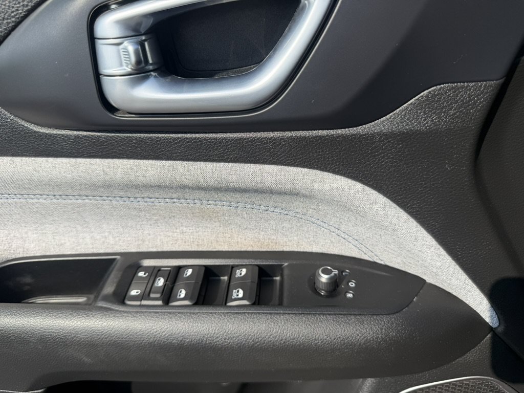 Used 2022 Jeep Compass Latitude AWD/4WD image 28