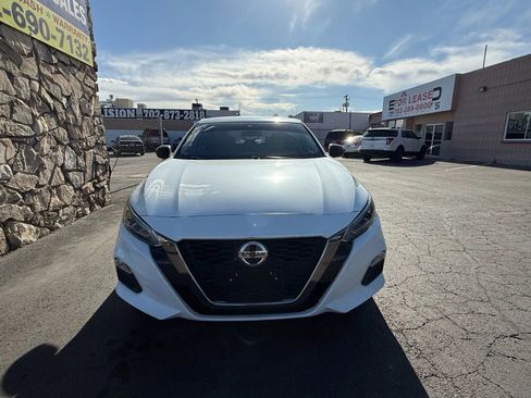 Used 2020 Nissan Altima 2.5 SR image 3