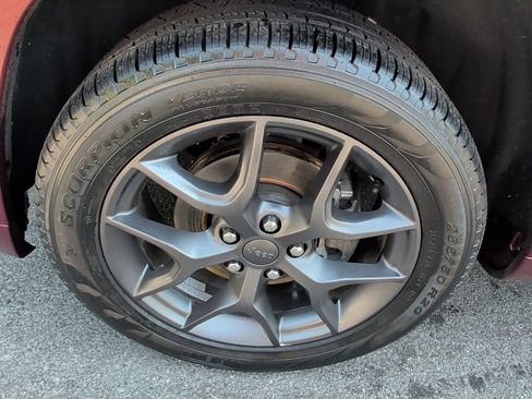Used 2019 Jeep Grand Cherokee Limited X AWD/4WD image 9