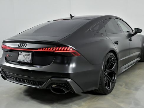 Used 2024 Audi RS 7 Performance AWD/4WD image 12