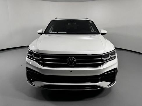 Used 2022 Volkswagen Tiguan SEL R-Line AWD/4WD image 2