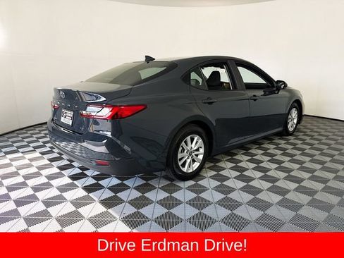 Used 2026 Toyota Camry LE FWD image 22