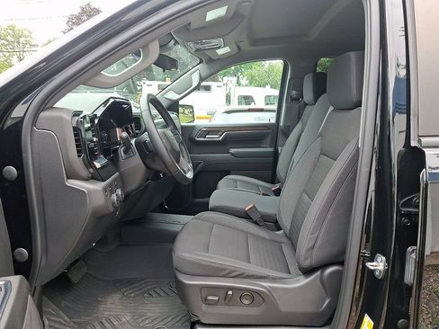 Used 2024 Chevrolet Silverado 1500 LT Trail Boss AWD/4WD image 13