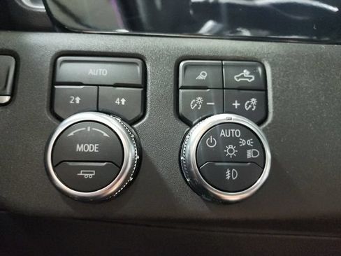 Used 2024 GMC Sierra 1500 Elevation w/ Elevation Premium Package AWD/4WD image 27