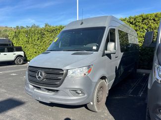 Used 2021 Mercedes-Benz Sprinter 2500 video 2