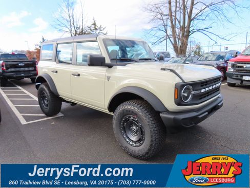 New 2025 Ford Bronco 4-Door w/ Sasquatch Package image 1